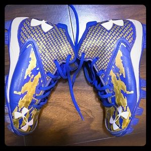 Under Armour Deception Mid-Rise Baseball Cleats